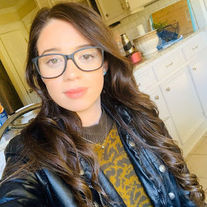 Meet your Posher, Camila
